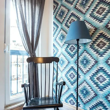 아파트 Modern Naive Downtown With Free Private Garage-fast Wi-fi *